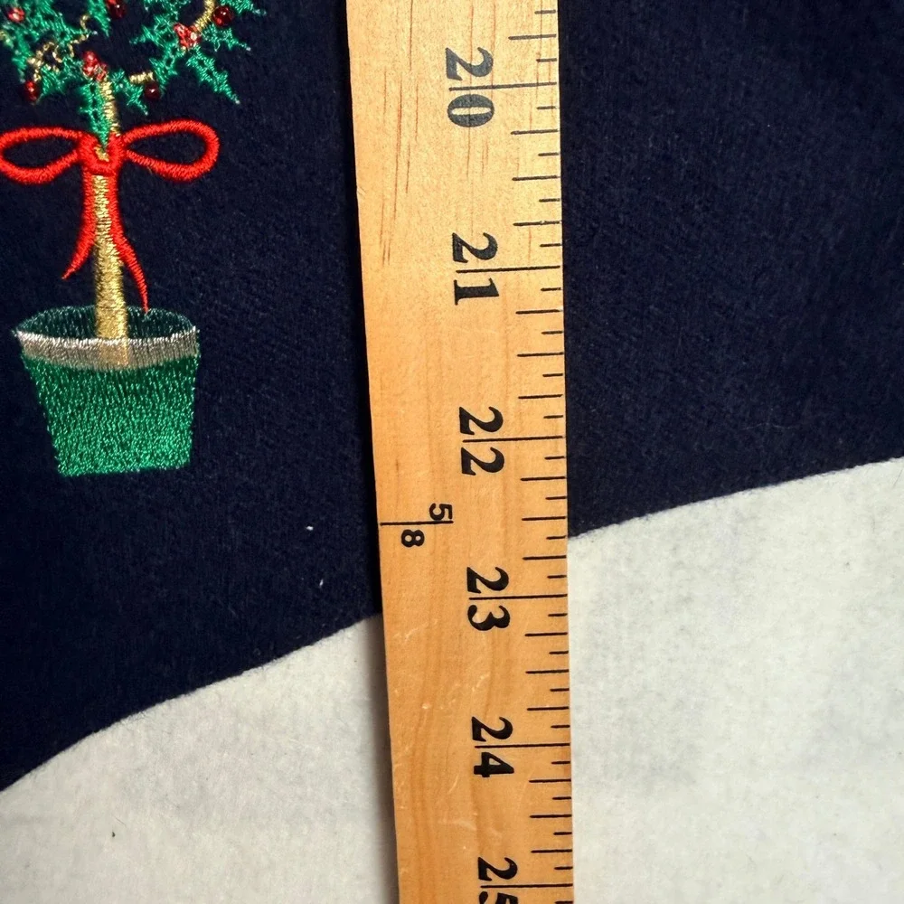 Karen Scott Vintage Christmas Vest Navy Blue Embroidered Topiary Plaid Lined XL - Picture 5 of 5